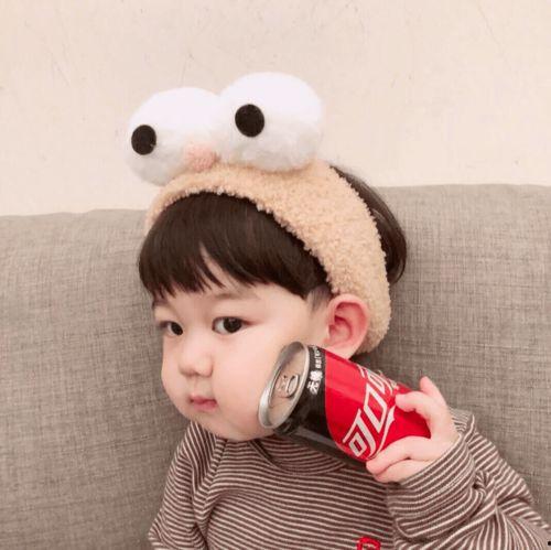 网红吃瓜头像男的可爱真人